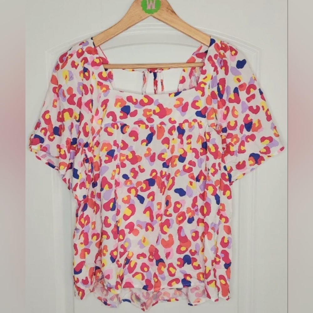 Womens EMILY WONDER Multi Leopard Top size Small NWT